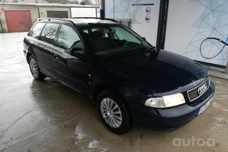 Audi A4 B5 Avant wagon 5-doors