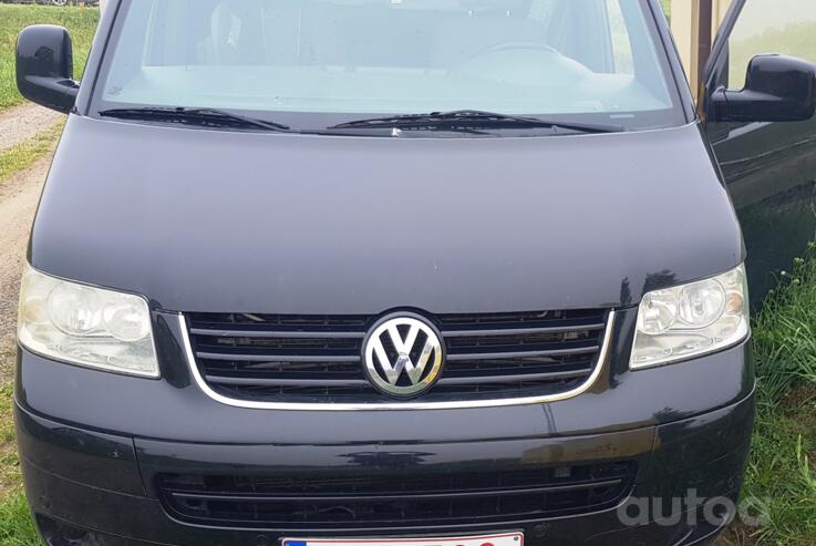 Volkswagen Transporter T5 Minivan 4-doors