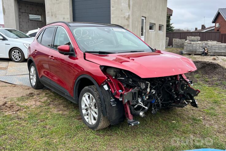 Ford Kuga 2 generation [restyling] Crossover