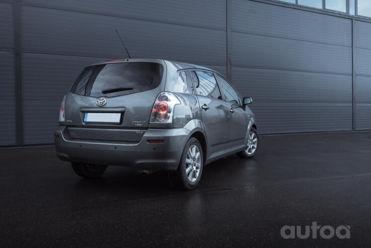 Toyota Corolla Verso 1 generation [restyling] Minivan