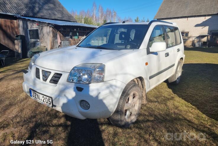 Nissan X-Trail T30 Crossover