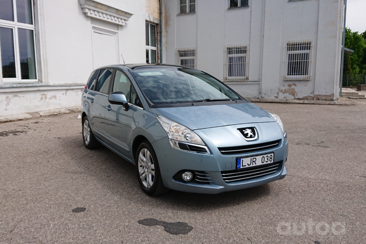 Peugeot 5008 1 generation Minivan