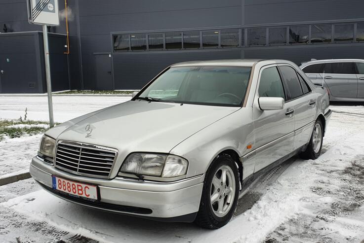 Mercedes-Benz C-Class W202/S202 Sedan