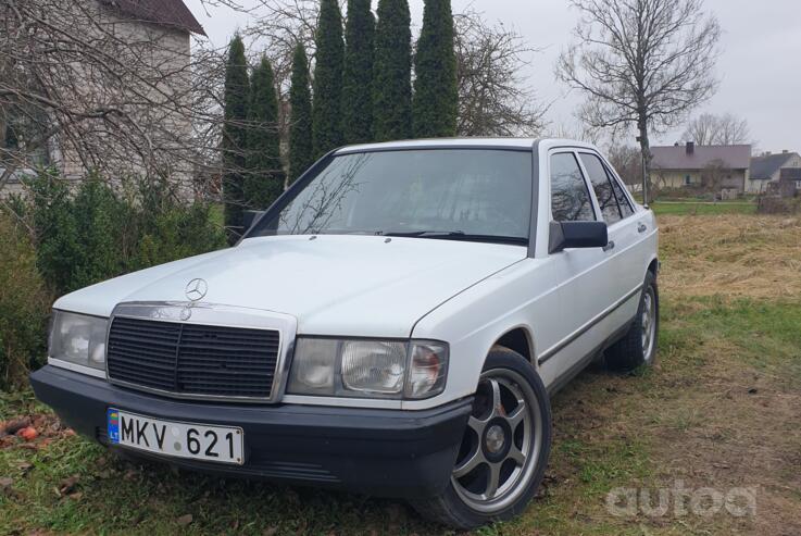 Mercedes-Benz 190 (W201) 1 generation