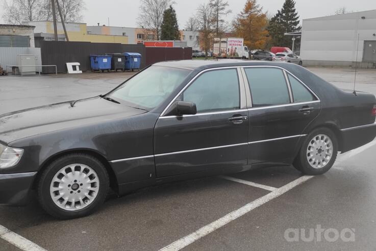 Mercedes-Benz S-Class W140 Sedan