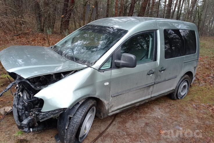 Volkswagen Caddy 3 generation Maxi minivan 4-doors