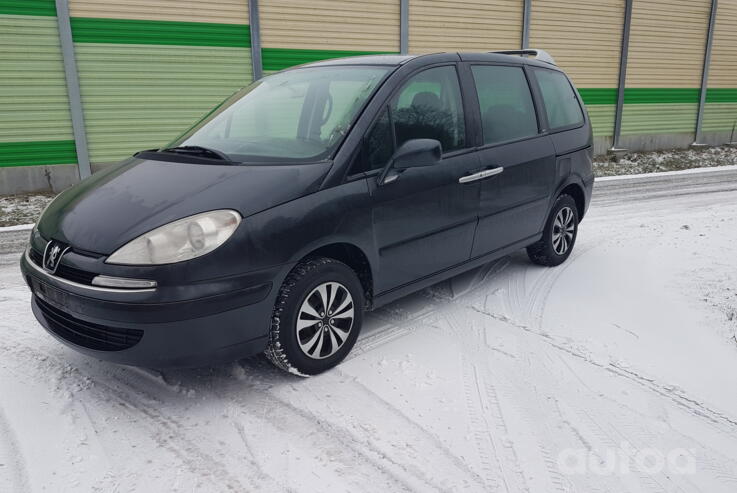 Peugeot 807 1 generation Minivan