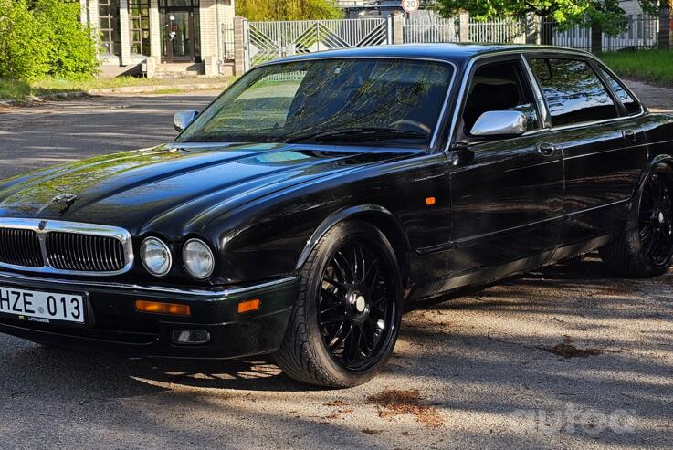 Jaguar XJ X300 Sedan 4-doors