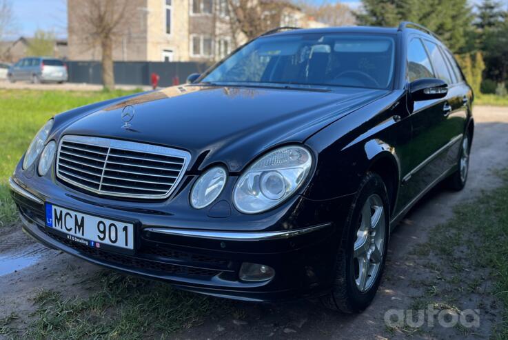 Mercedes-Benz E-Class W211 Sedan