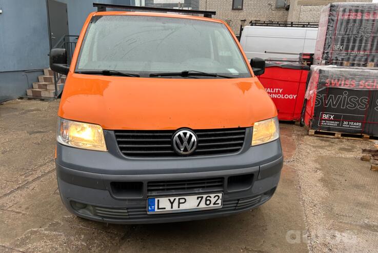 Volkswagen Transporter T5 Minivan 4-doors