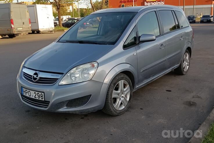 Opel Zafira B Minivan 5-doors