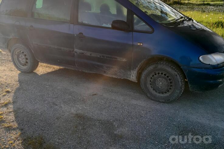 Ford Galaxy 1 generation Minivan 5-doors