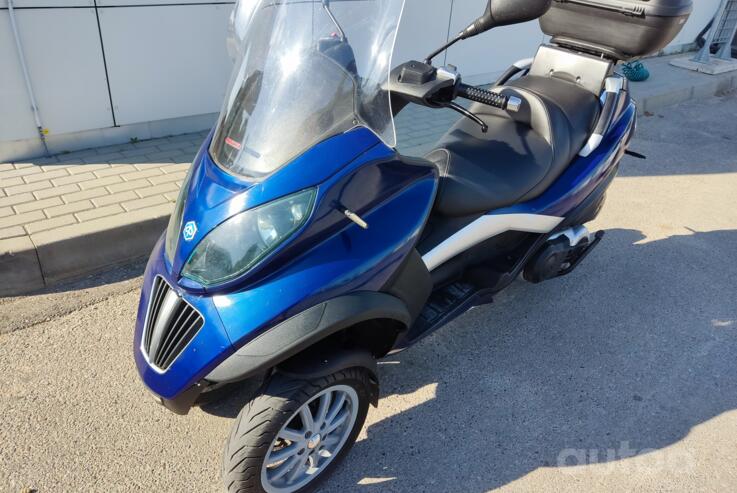 Piaggio MP3