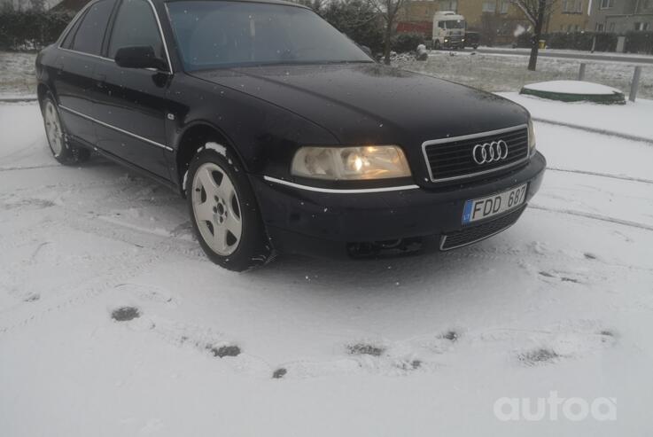 Audi A8 D2/4D [restyling] Sedan 4-doors
