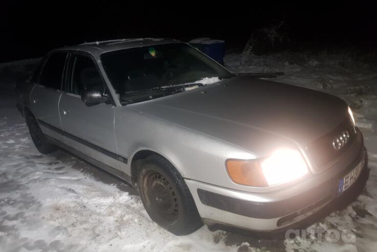 Audi 100 4A/C4 Sedan
