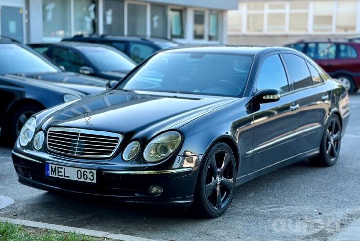 Mercedes-Benz E-Class W211 Sedan