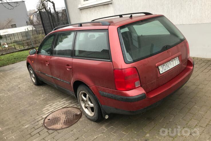 Volkswagen Passat B5 Sedan 4-doors