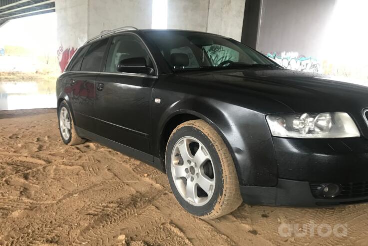 Audi A4 B6 Avant wagon 5-doors