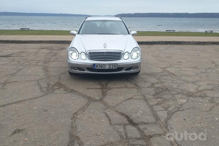 Mercedes-Benz E-Class W211/S211 wagon 5-doors