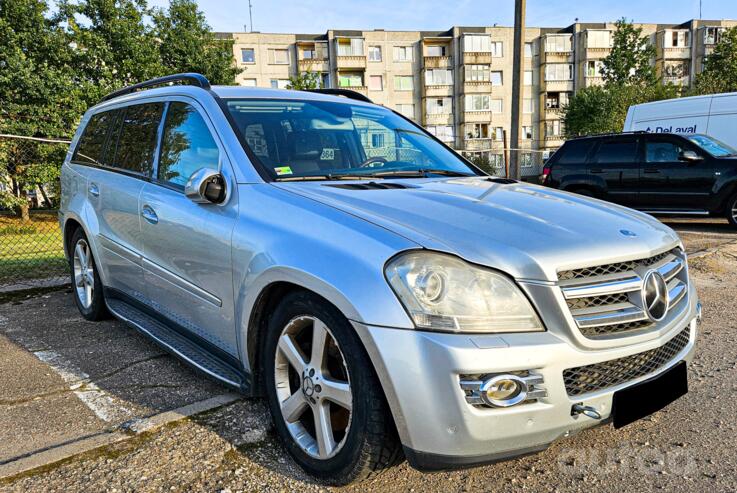 Mercedes-Benz GL-Class X164 SUV