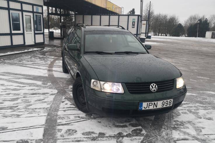 Volkswagen Passat Variant 1 generation wagon (5 doors)