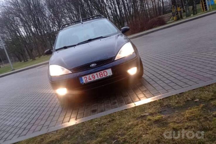 Ford Focus 1 generation Hatchback 5-doors