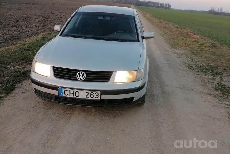 Volkswagen Passat B5 Sedan 4-doors