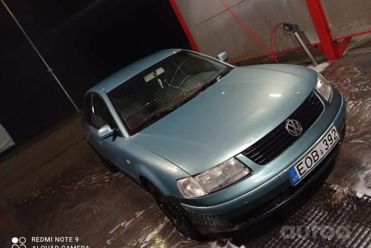 Volkswagen Passat B5 Sedan 4-doors