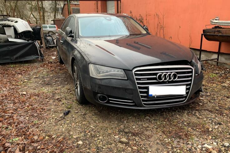 Audi A8 D4/4H Sedan