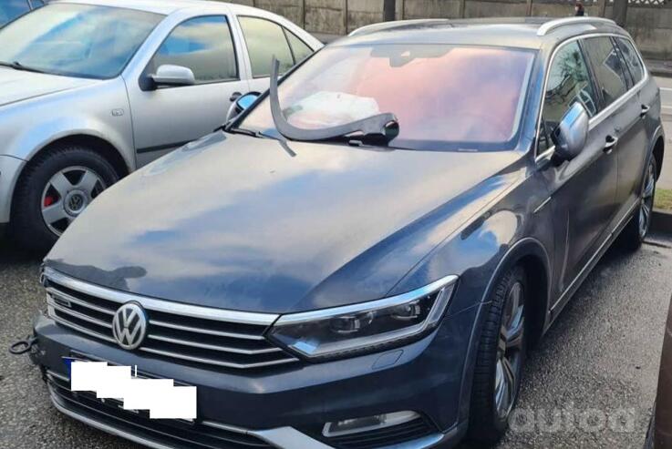 Volkswagen Passat B8 Alltrack wagon 5-doors
