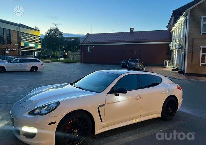 Porsche Panamera 970 Liftback