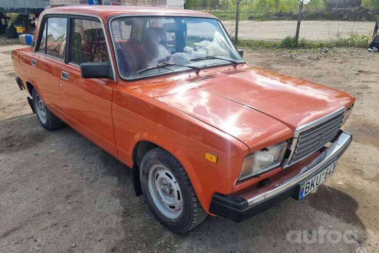 LADA (VAZ) 2107