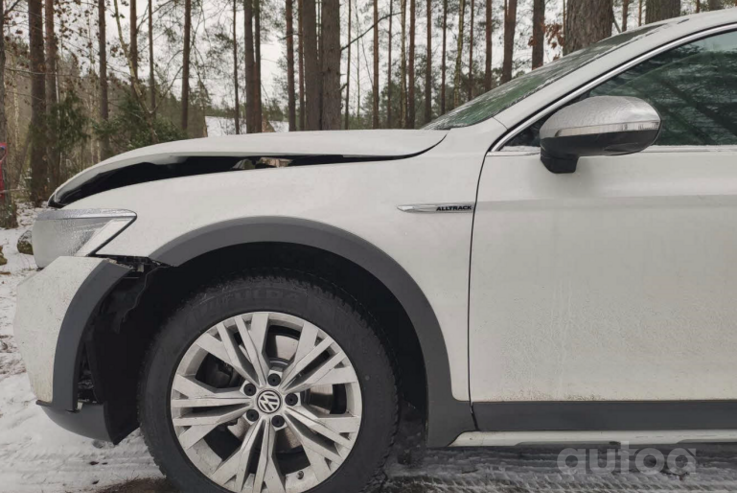 Volkswagen Passat B8 Alltrack wagon 5-doors