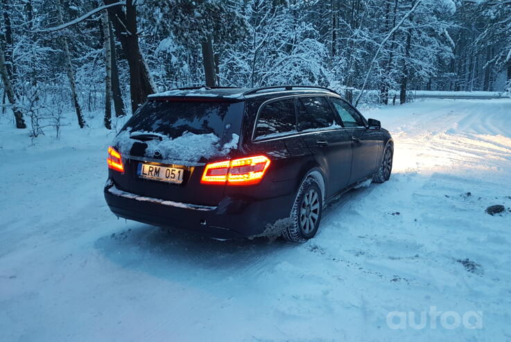 Mercedes-Benz E-Class W211/S211 [restyling] wagon 5-doors