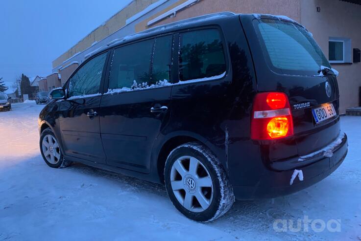 Volkswagen Touran 1 generation Minivan