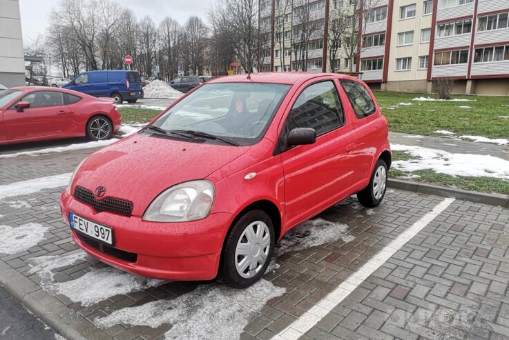 Toyota Yaris 1 generation