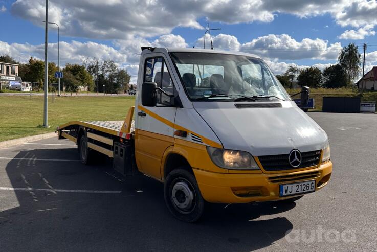 Mercedes-Benz Sprinter First generation