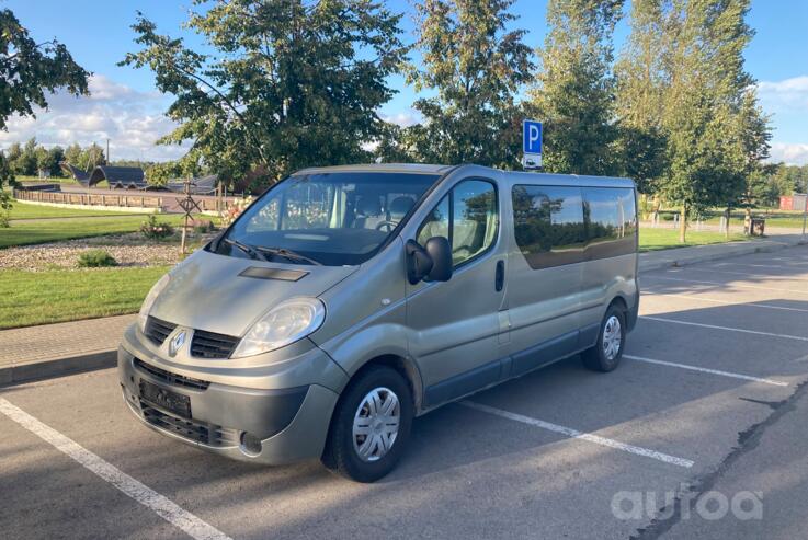 Renault Trafic 2 generation Minivan