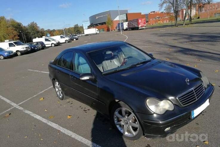 Mercedes-Benz C-Class W203/S203/CL203 Sedan