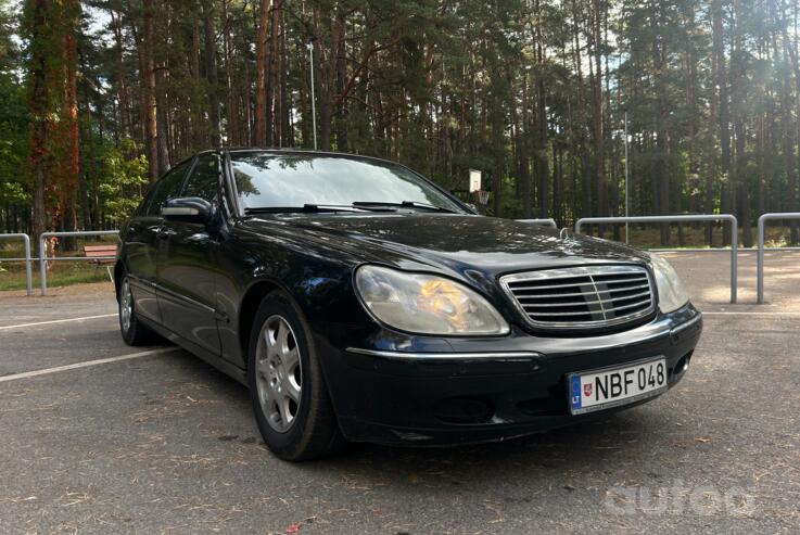 Mercedes-Benz S-Class W220 Sedan Long