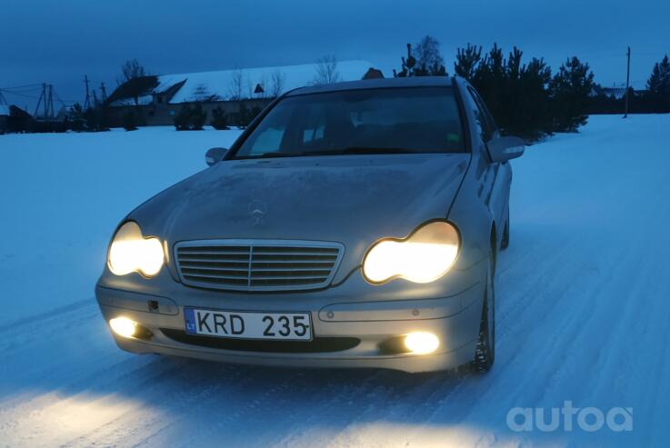 Mercedes-Benz C-Class W203/S203/CL203 Sedan 4-doors