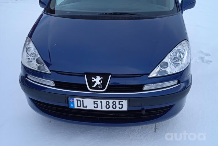 Peugeot 807 1 generation Minivan