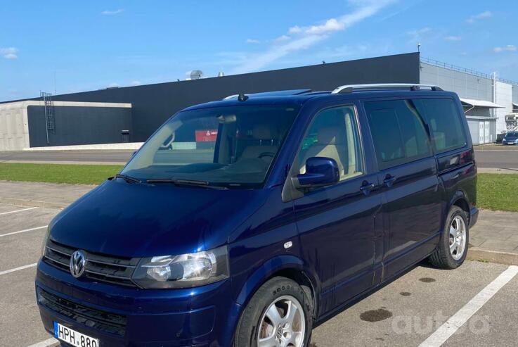 Volkswagen Multivan T5 Minivan