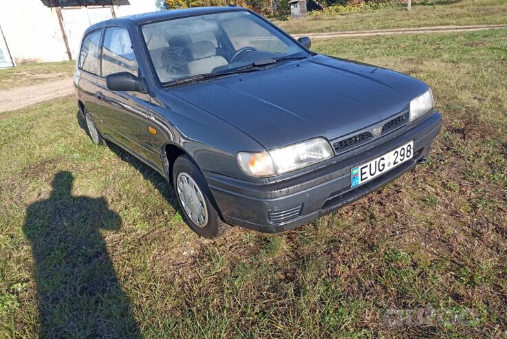 Nissan Sunny B13 Sedan