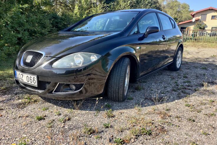 SEAT Leon 2 generation Hatchback 5-doors