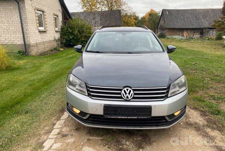 Volkswagen Passat B7 Variant wagon 5-doors