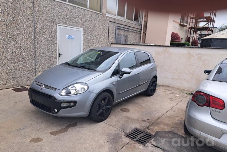 Fiat Punto 3 generation Grande Punto hatchback 3-doors