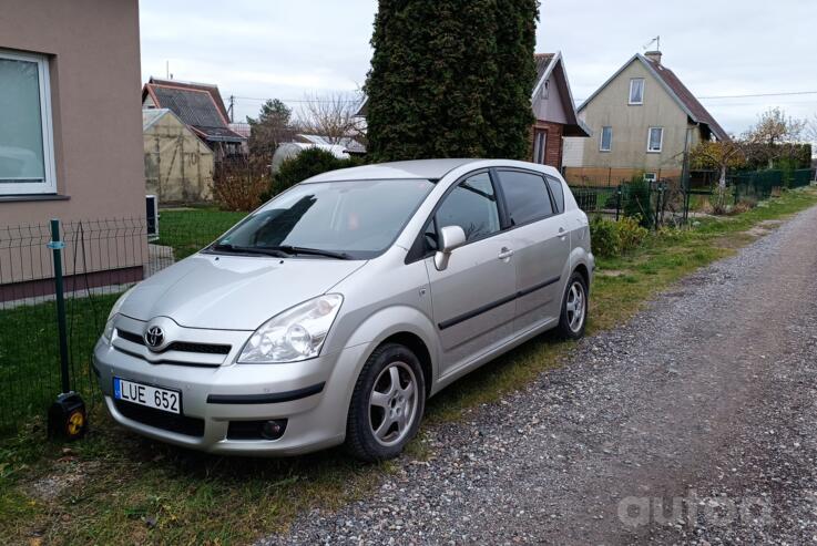 Toyota Corolla Verso 1 generation [restyling] Minivan