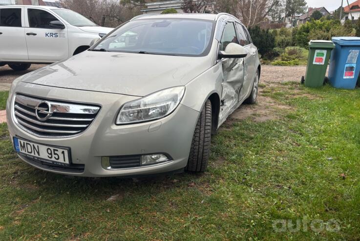 Opel Insignia A Sports Tourer wagon 5-doors