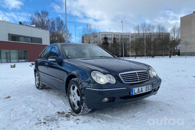 Mercedes-Benz C-Class W203/S203/CL203 Sedan